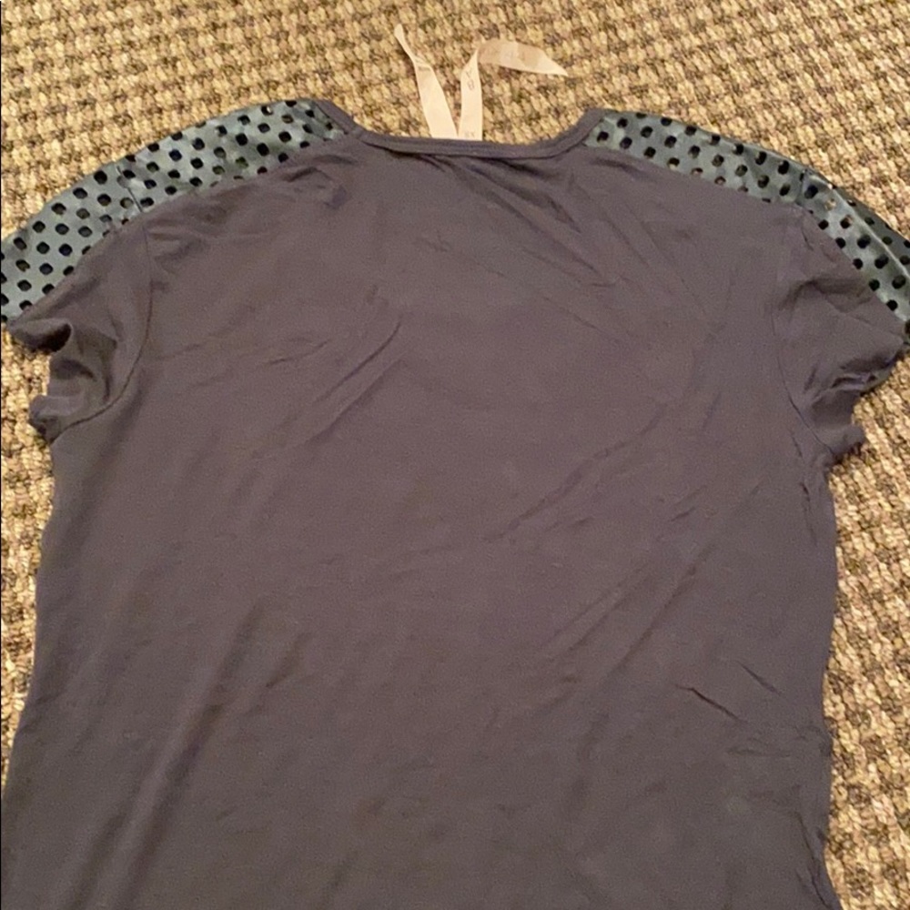 T-shirt - Picture 2 of 3